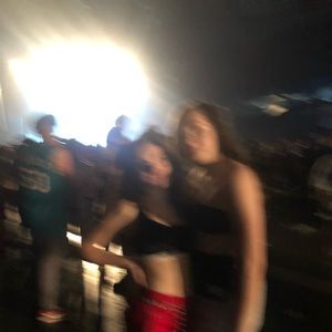 Meet your Posher, Ava